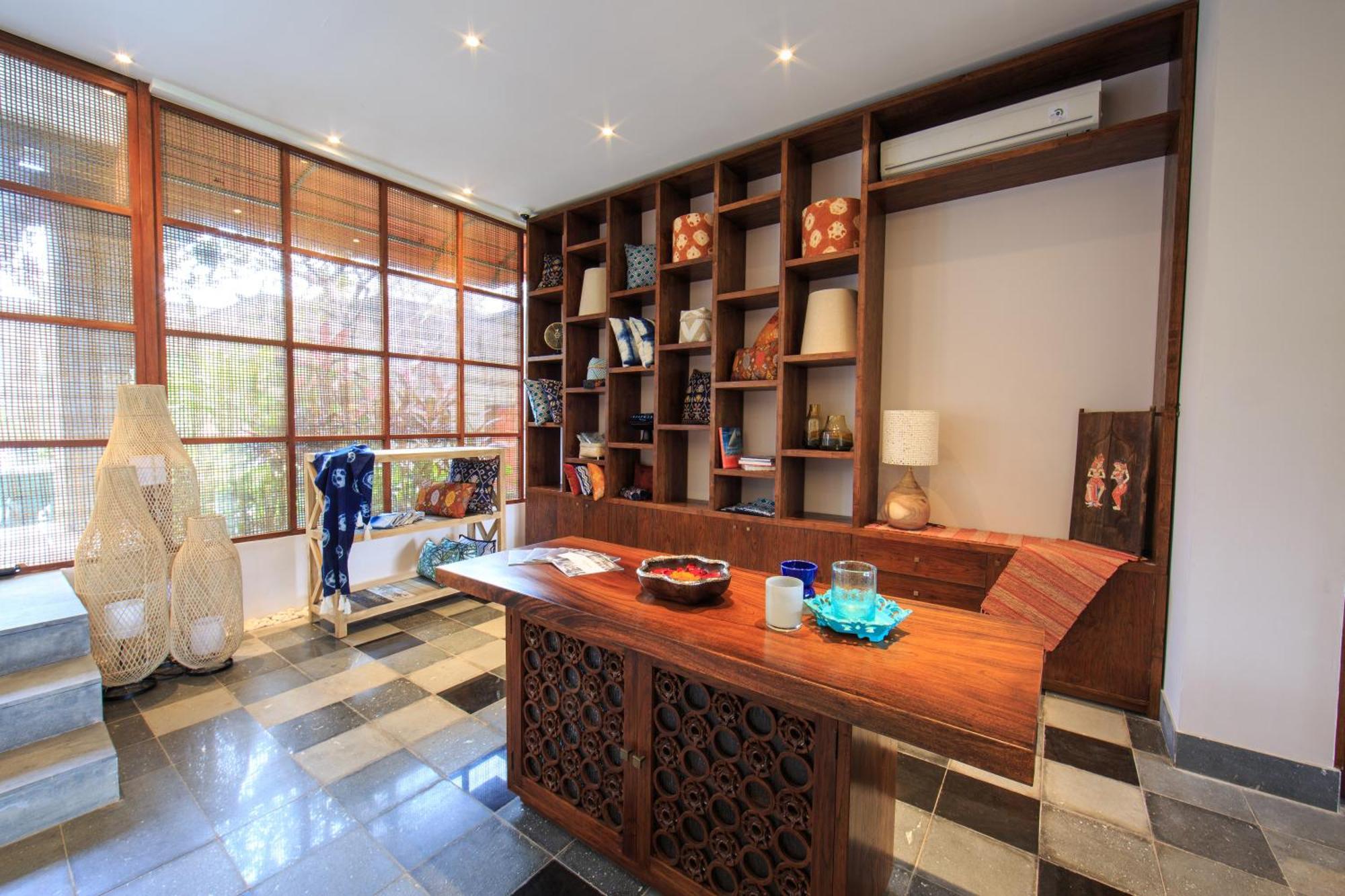 Tejaprana Bisma - Chse Certified Hotell Ubud Eksteriør bilde A traditional tailor shop in India