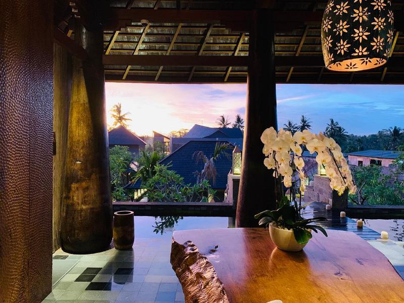 Tejaprana Bisma - Chse Certified Hotell Ubud Eksteriør bilde Sunset at the restaurant