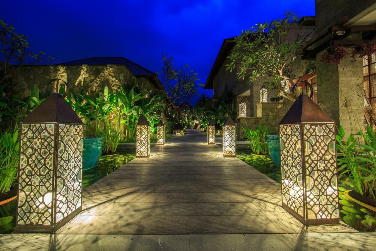 Tejaprana Bisma - Chse Certified Hotell Ubud Eksteriør bilde The resort at night