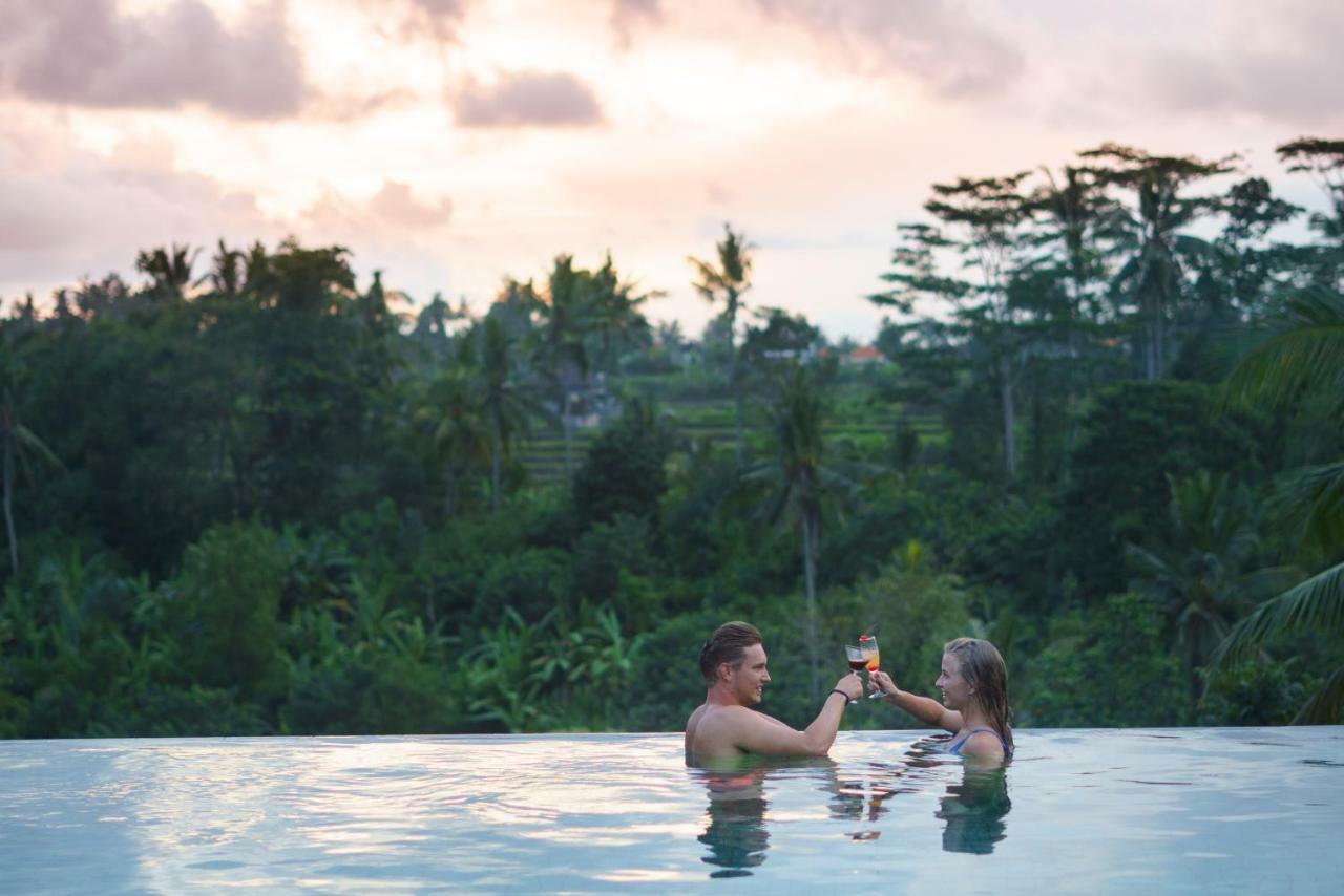 Tejaprana Bisma - Chse Certified Hotell Ubud Eksteriør bilde Infinity pool at Alila Ubud
