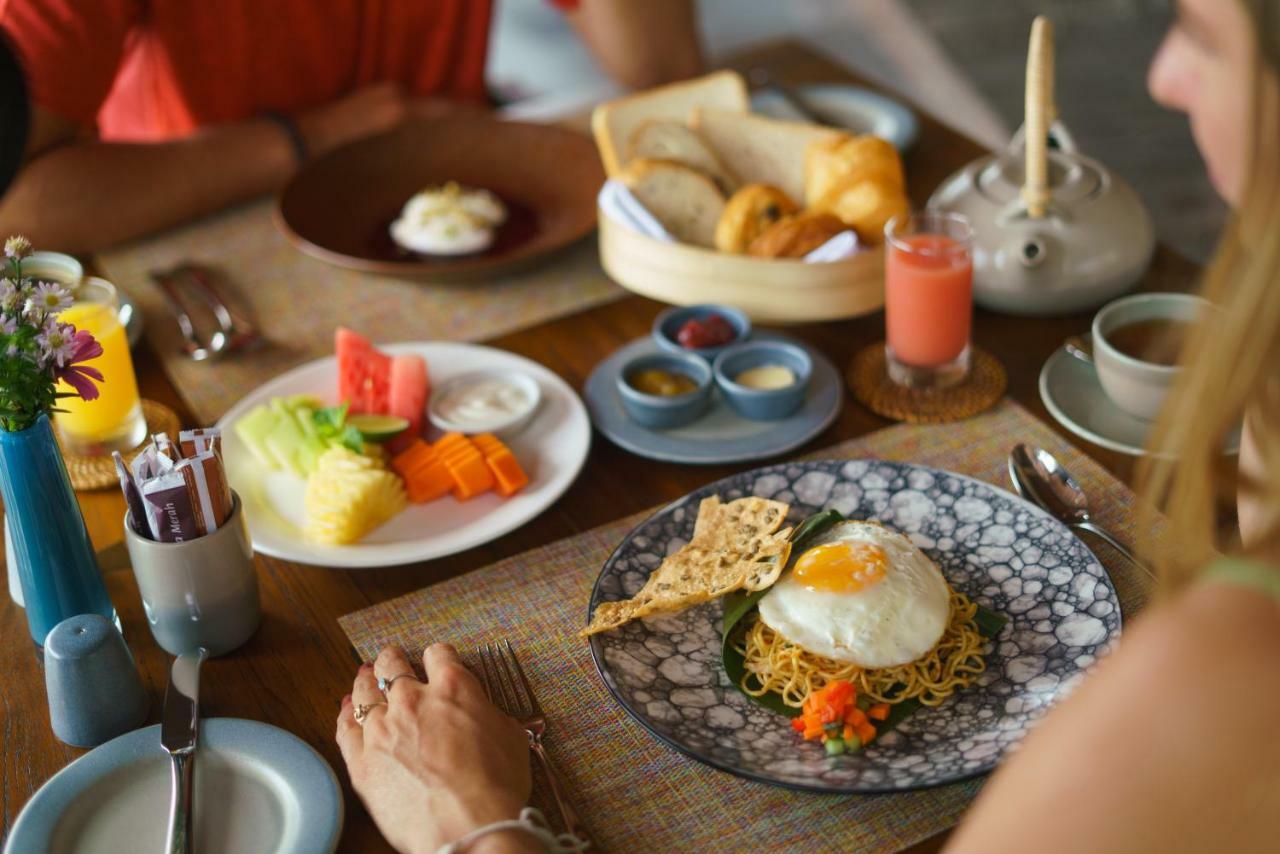 Tejaprana Bisma - Chse Certified Hotell Ubud Eksteriør bilde Breakfast at a resort in Bali, Indonesia